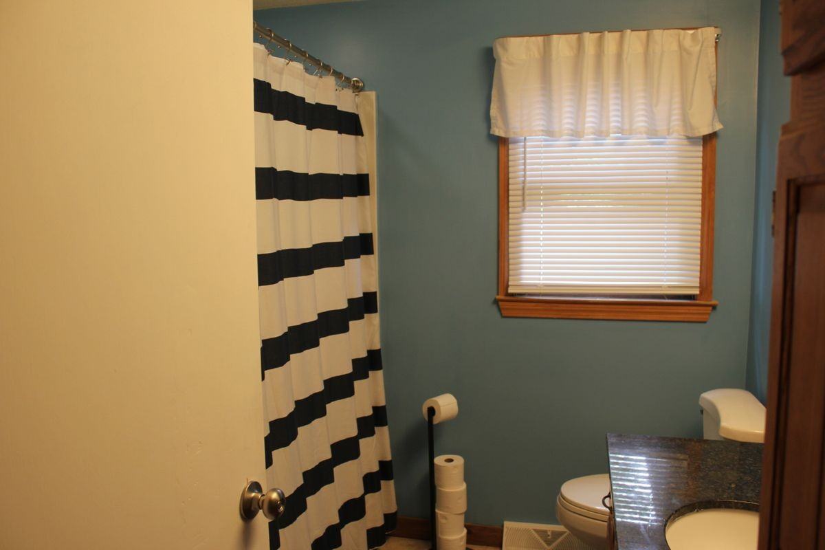 108 Lloyd Ave - Photo 3 of 14