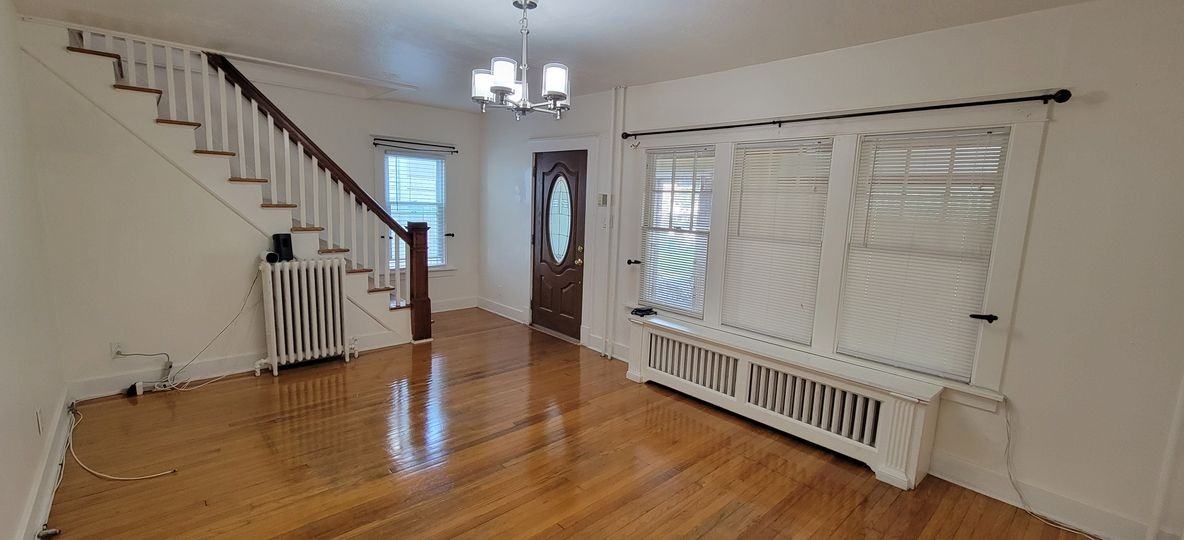 19 Lark St - Photo 3 of 21