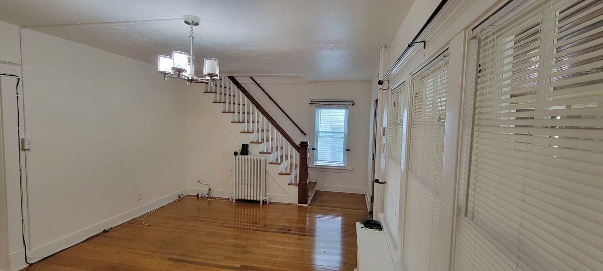 19 Lark St - Photo 4 of 21