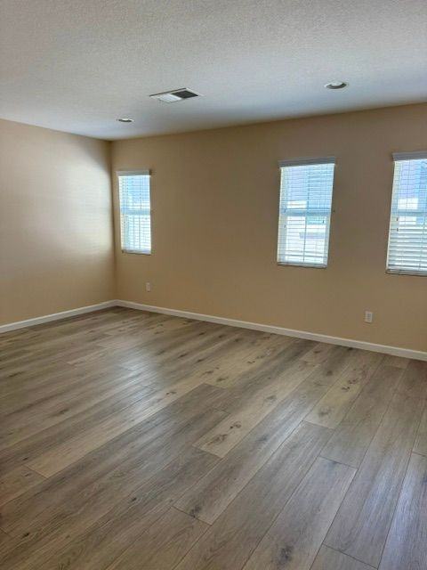 12875 Cobblestone Ln - Photo 3 of 34