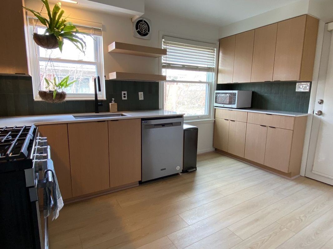 737 Harcourt Rd - Photo 5 of 17