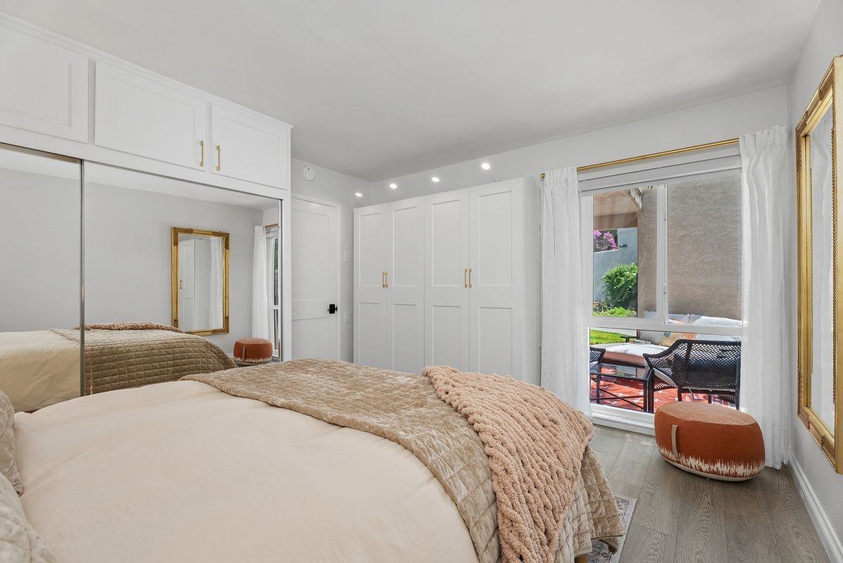 955 Calle Aragon ##H - Photo 6 of 13