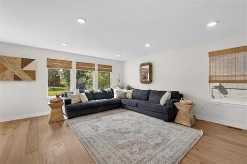 8905 Sw 8th St - Photo 5 of 41