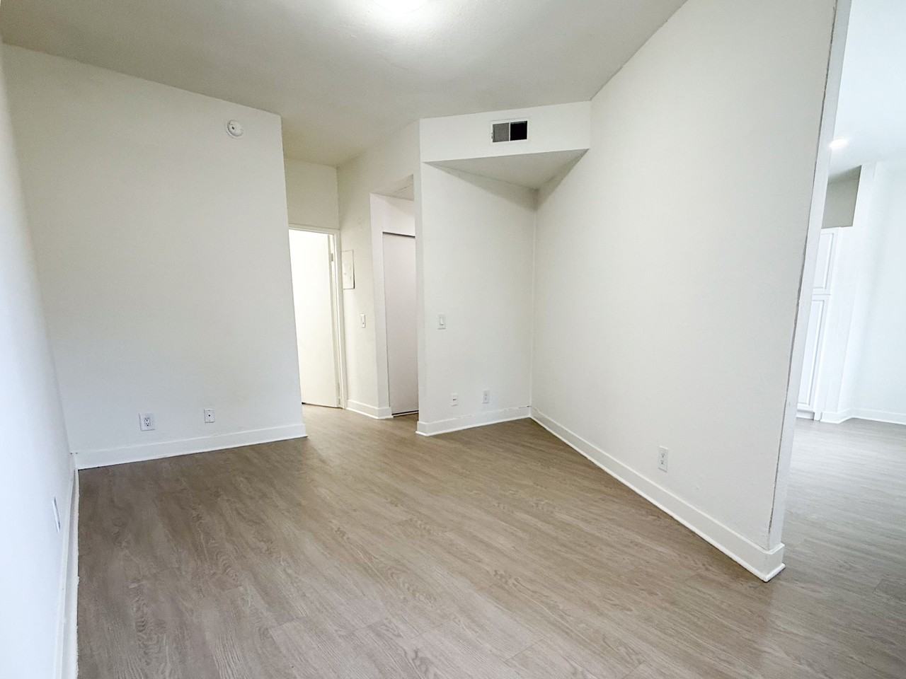 Park Place Apartments - Photo 5 of 50