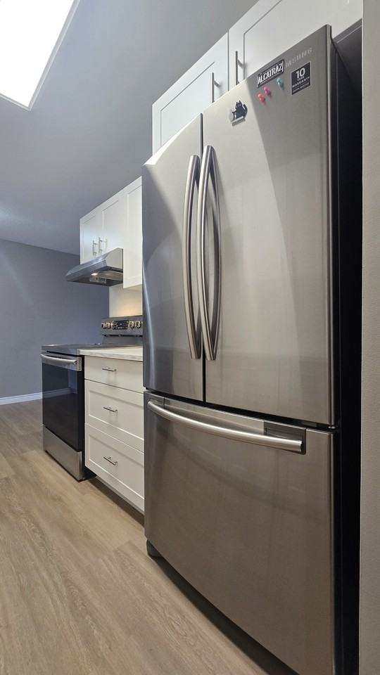 1448 Fir St #301 - Photo 3 of 31