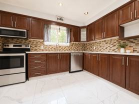70 Jill Cres - Photo 1 of 1