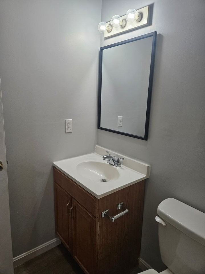 409 Green Valley Dr #46 - Photo 4 of 6