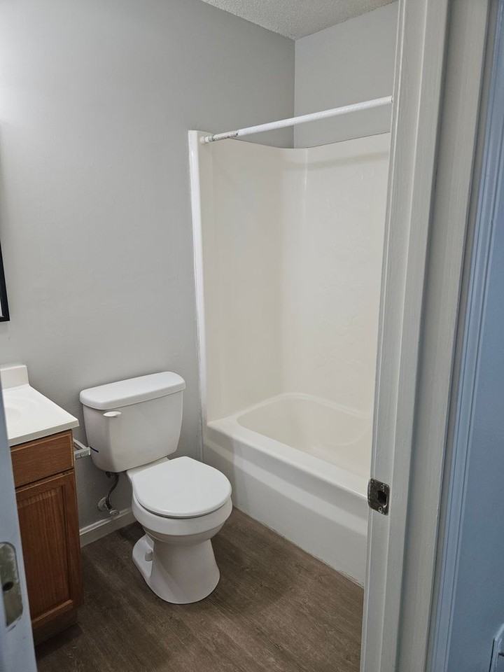 409 Green Valley Dr #46 - Photo 5 of 6