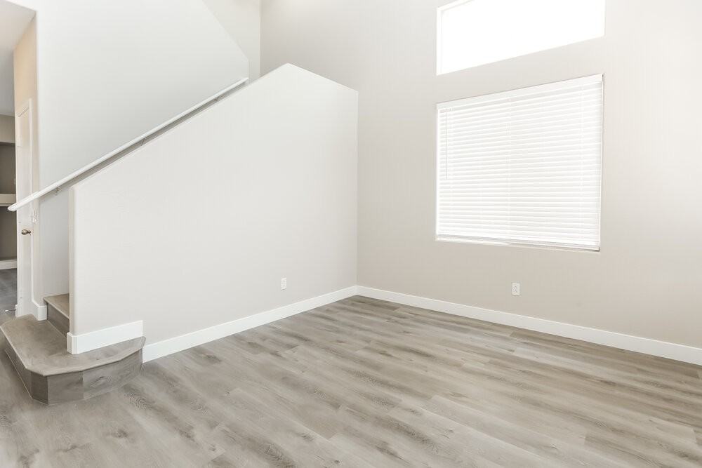 7805 Esteem St - Photo 4 of 17