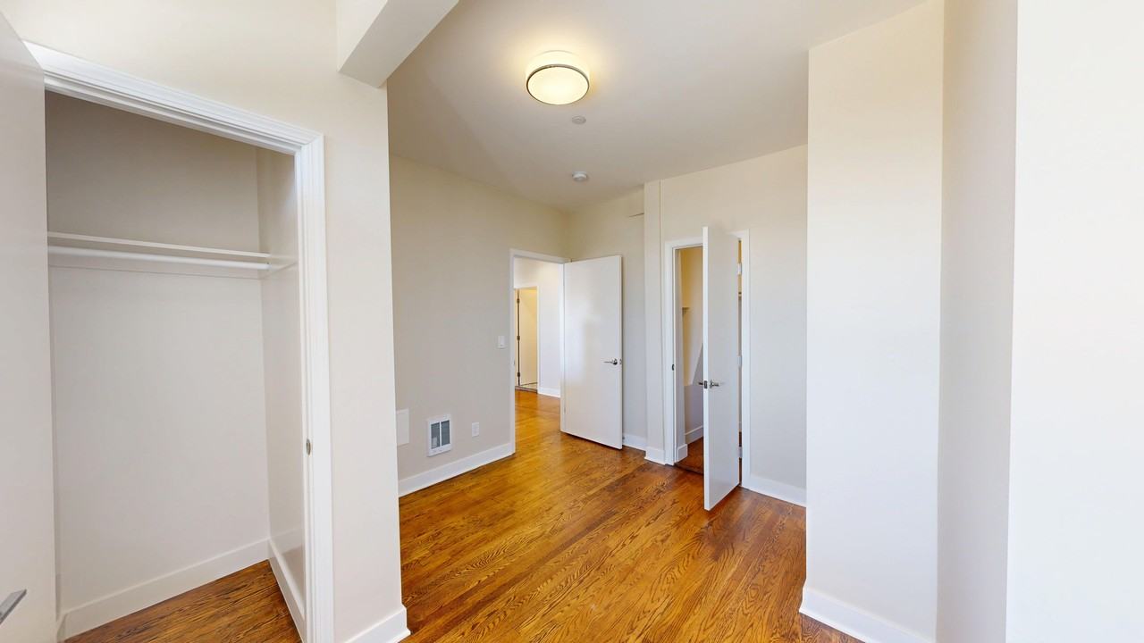 267-273 Green Street - Photo 7 of 26
