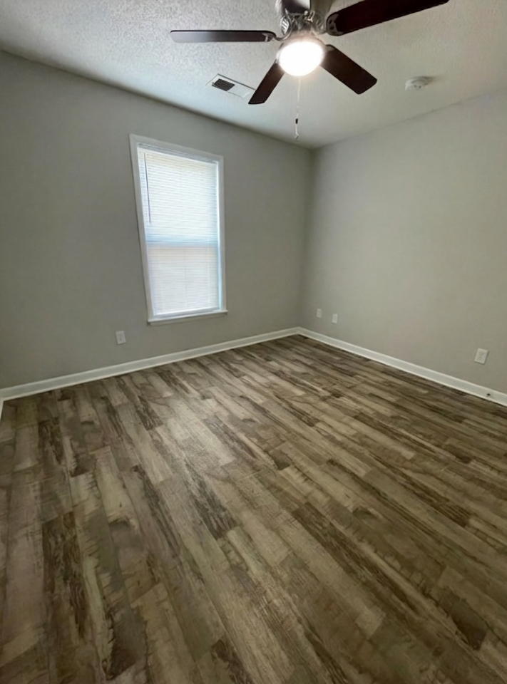 Parkview Apartments - Photo 4 of 26