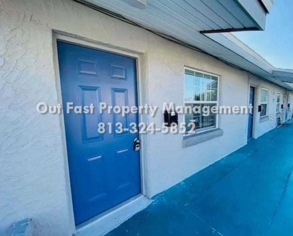 9718 N Nebraska Ave #1 - Photo 3 of 21