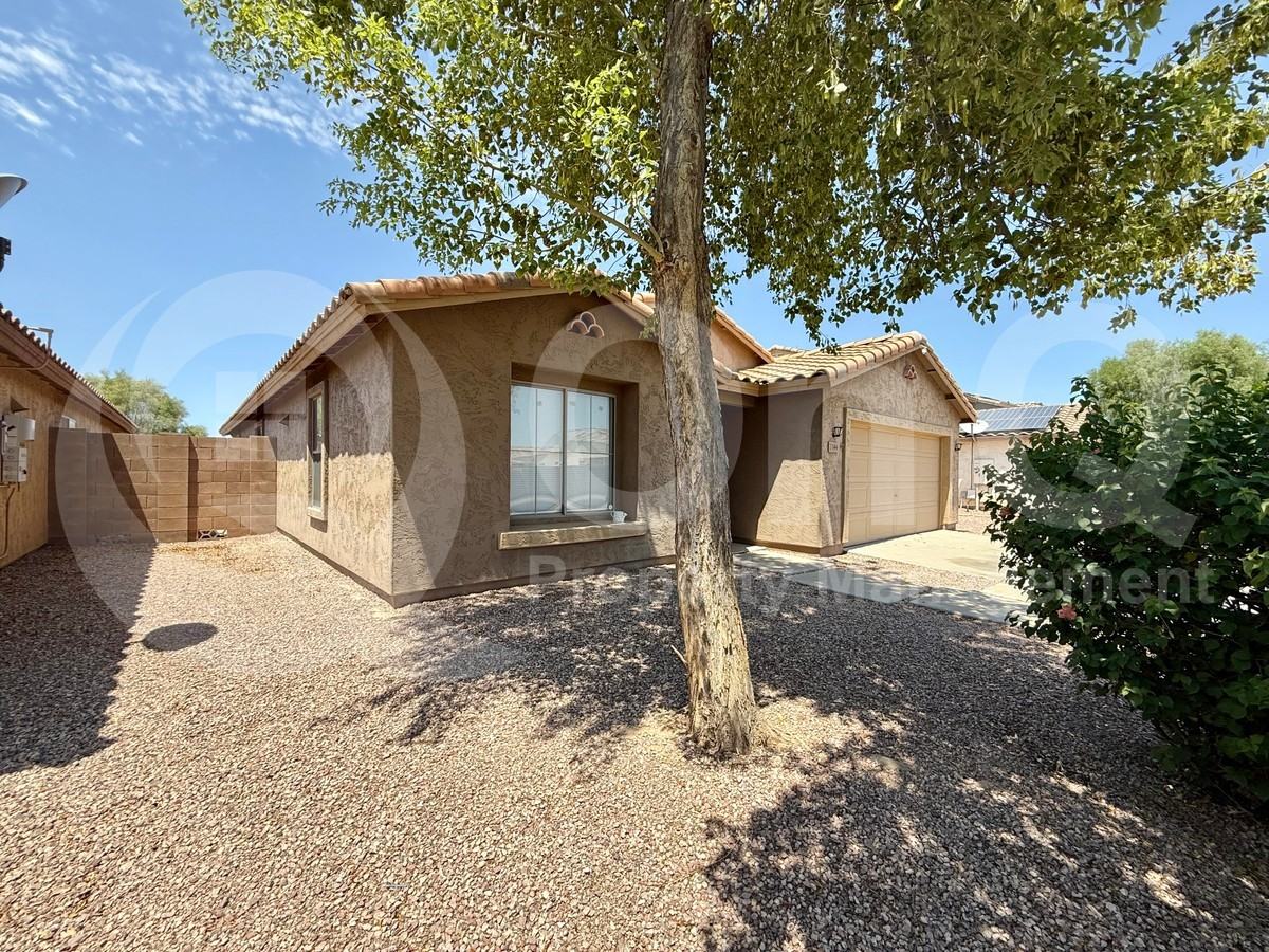 7144 S Skylark Ln - Photo 2 of 26