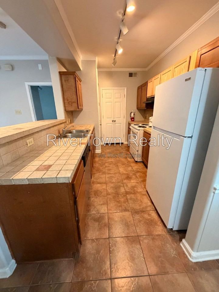 641 Gookin Pl #101 - Photo 3 of 15