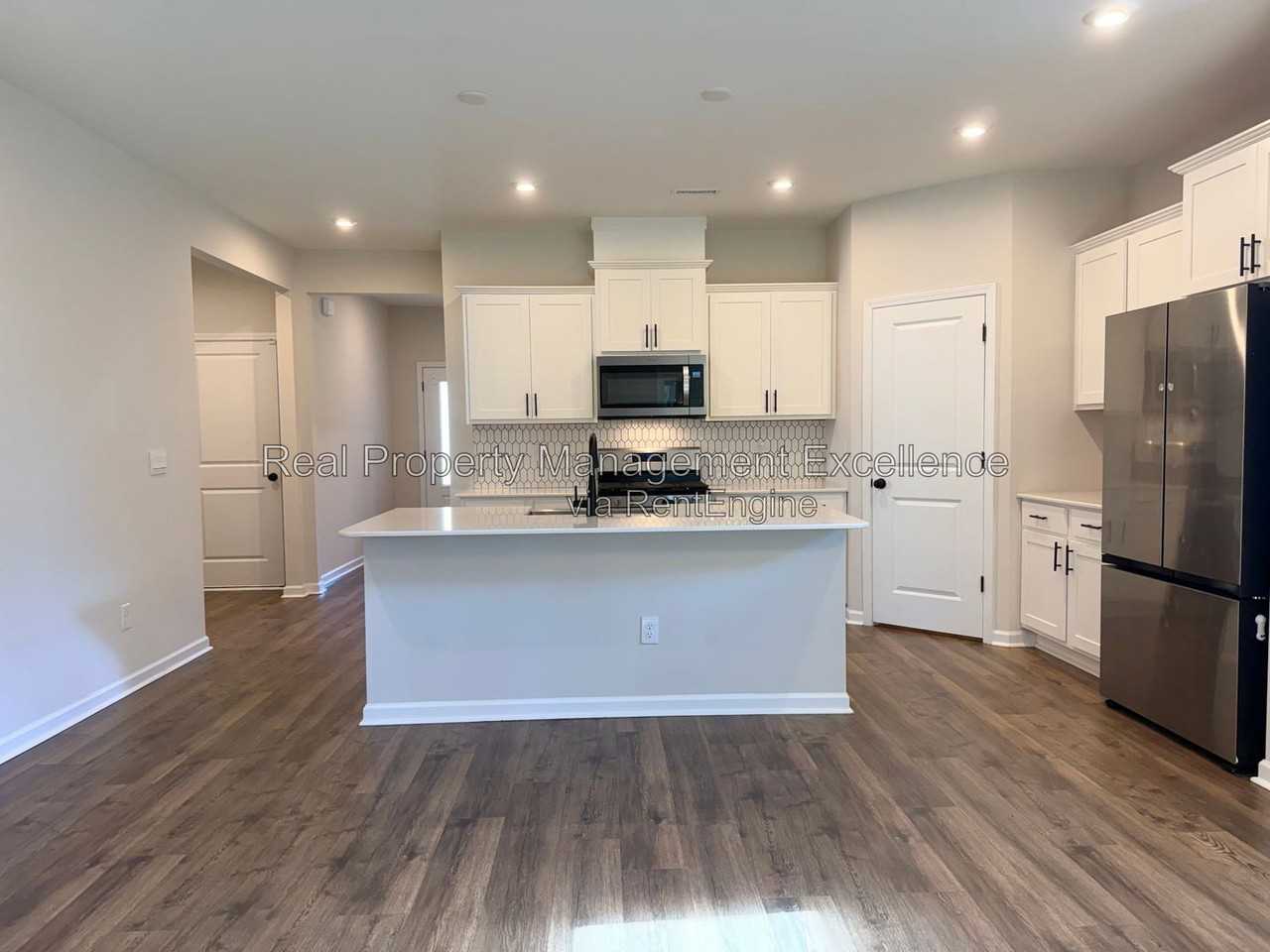 101 Brody Pine Way - Photo 5 of 50
