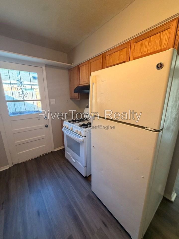 3577 Clayphil Ave - Photo 6 of 20