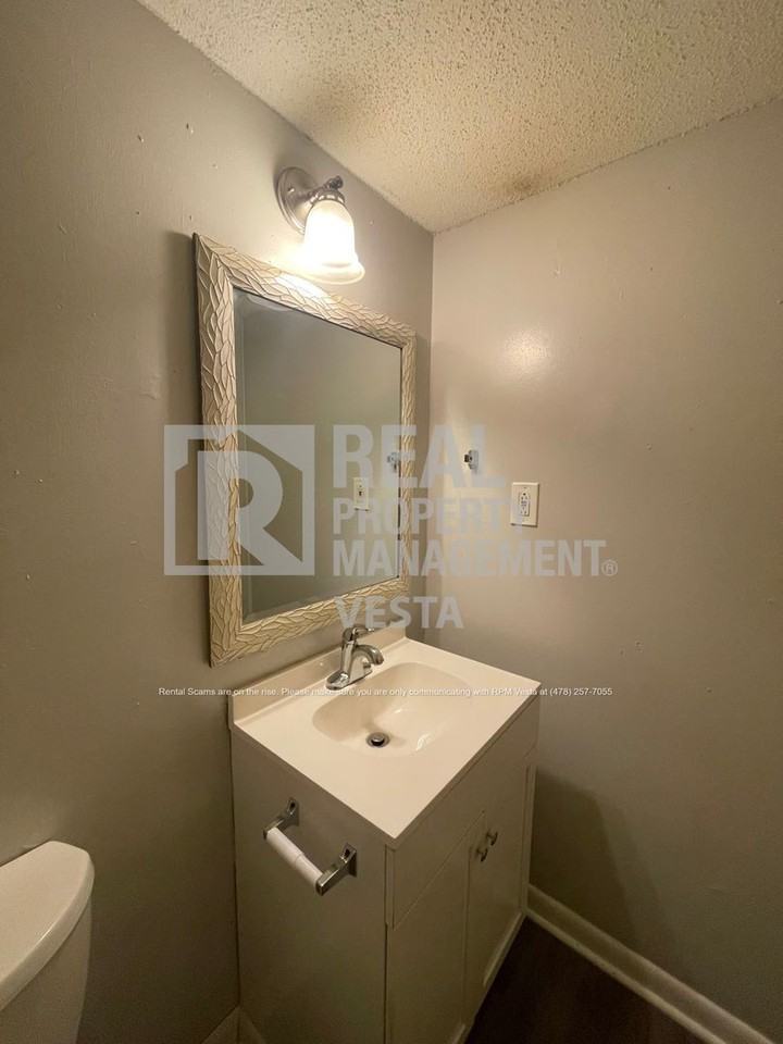 131 Wall St #106 - Photo 6 of 13