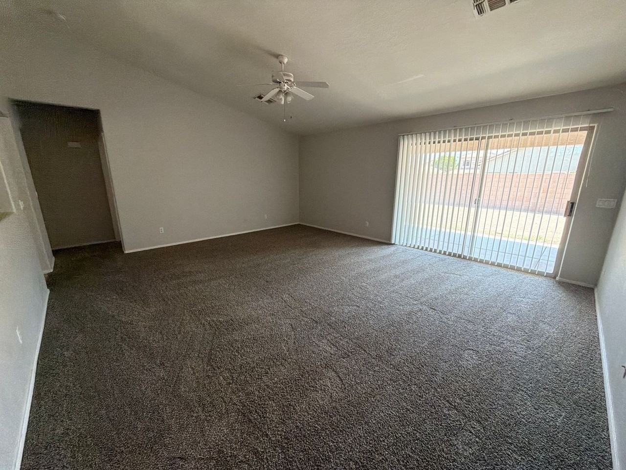13223 W Desert Rock Dr - Photo 2 of 16