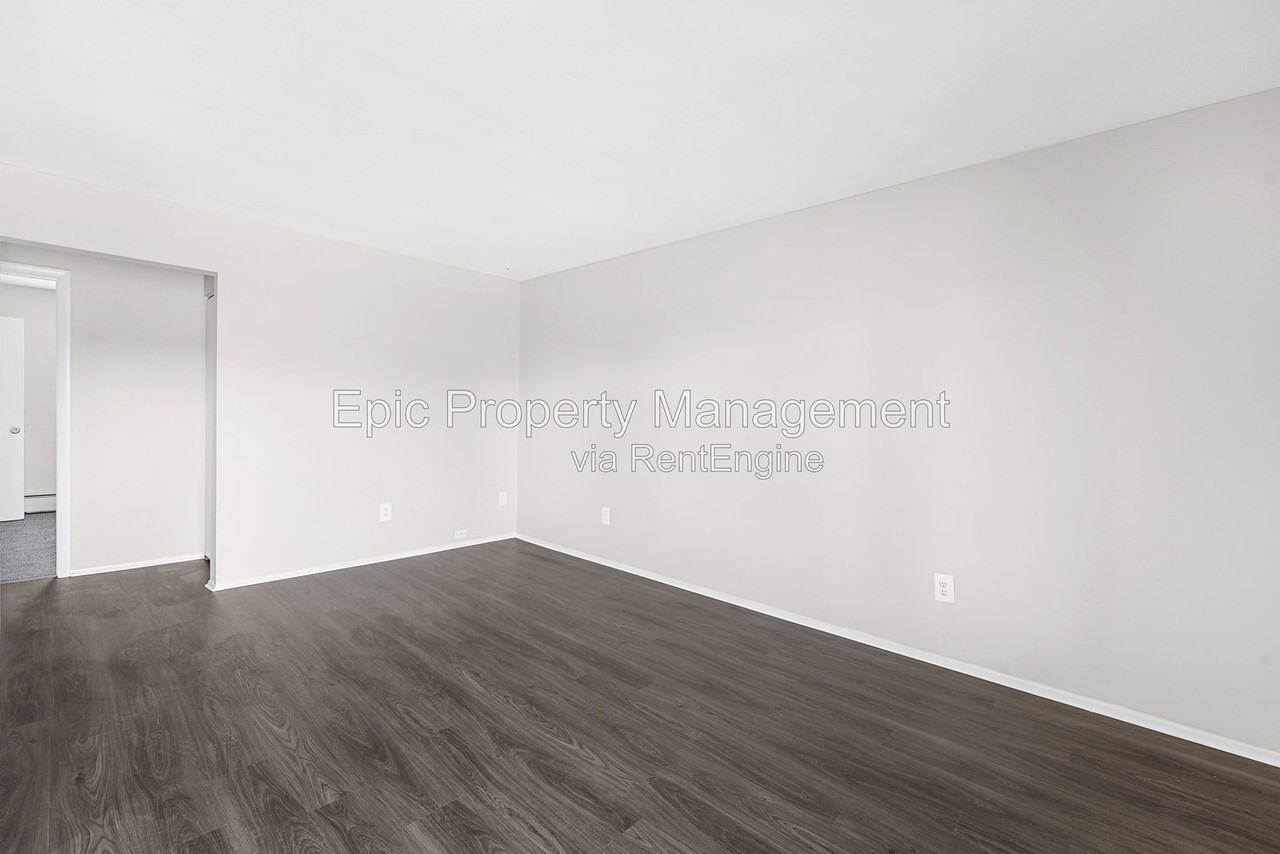 17020 Raupp St #203 - Photo 4 of 12