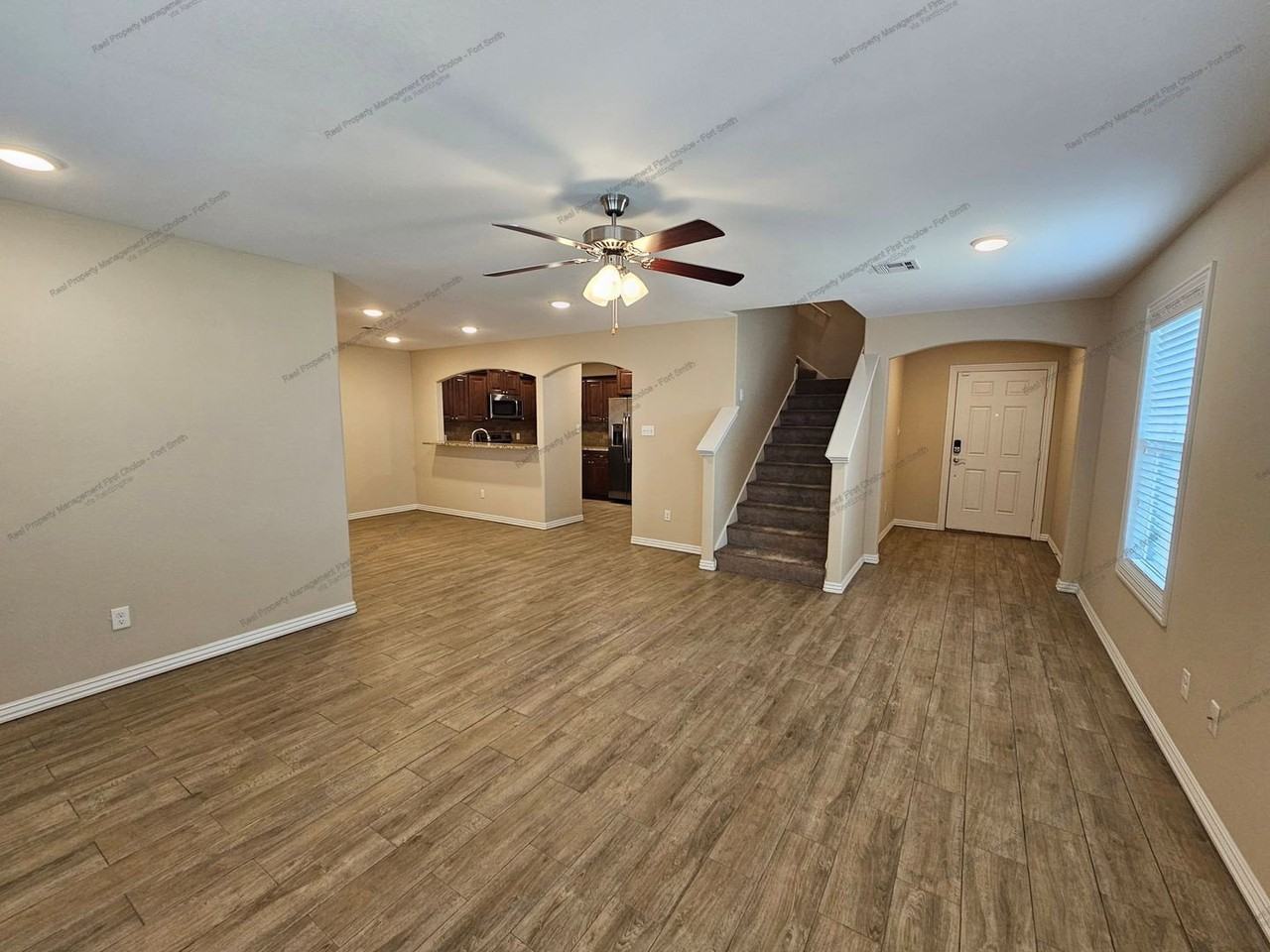 6615 Leightyn Ln - Photo 3 of 20