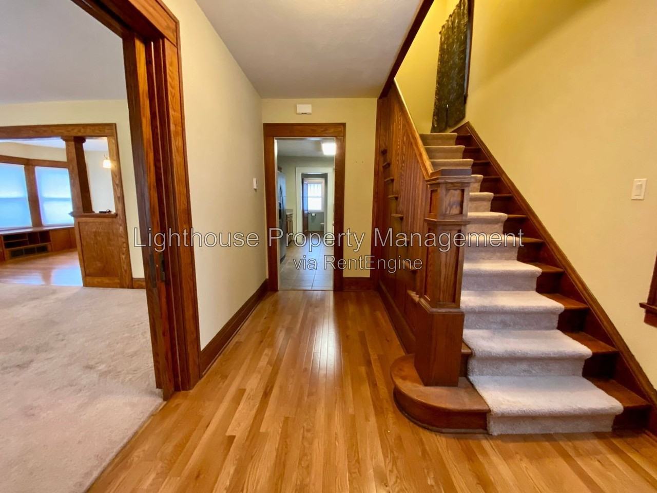 137 Wabash Ave N - Photo 3 of 17