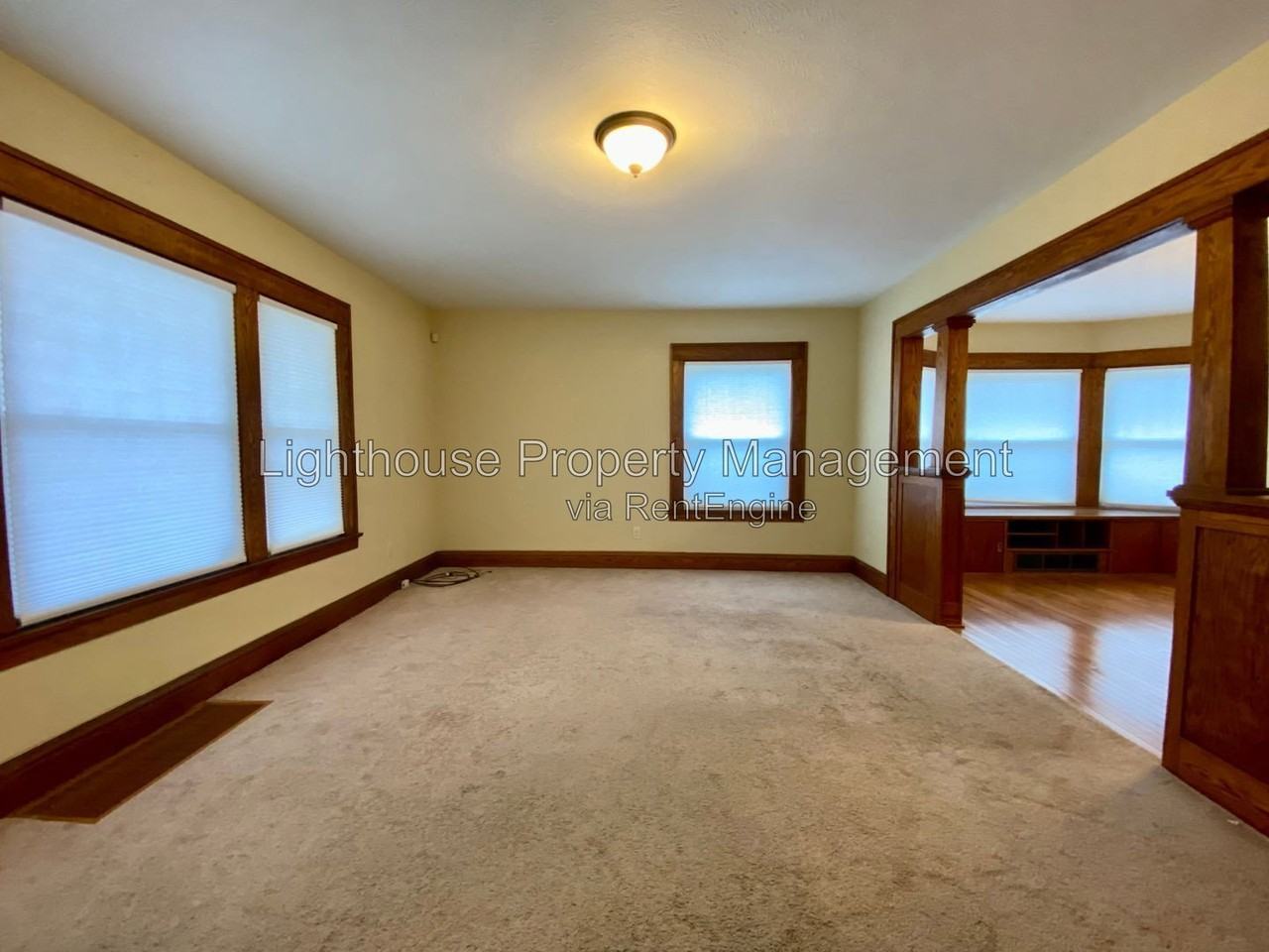 137 Wabash Ave N - Photo 4 of 17