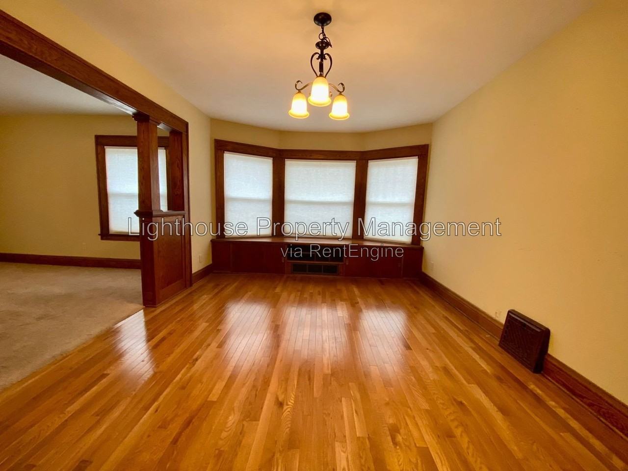 137 Wabash Ave N - Photo 5 of 17