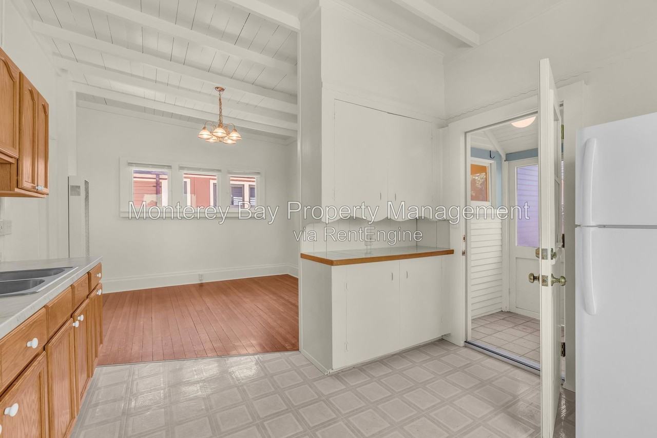 140 18th St - Photo 7 of 22