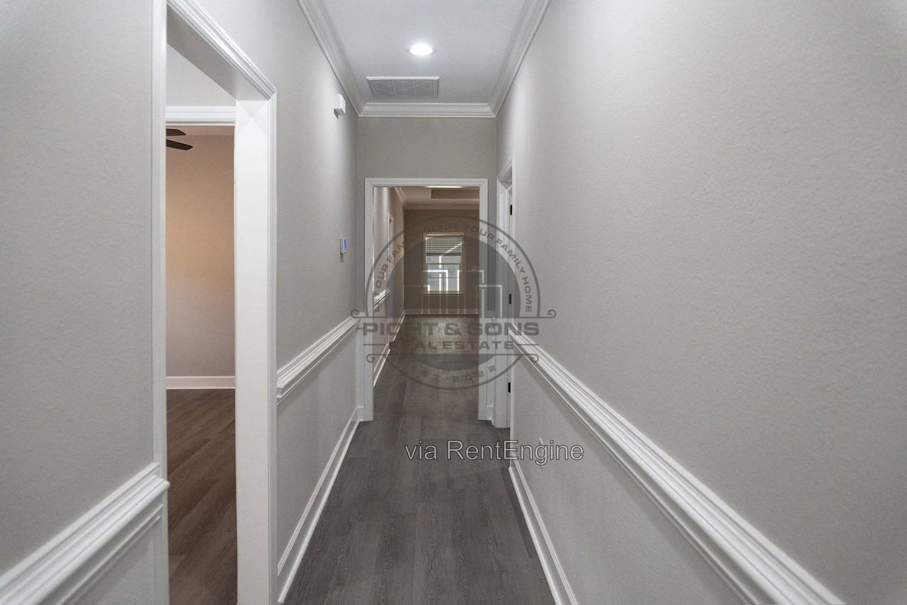 2917 Grady Rd #B - Photo 3 of 19