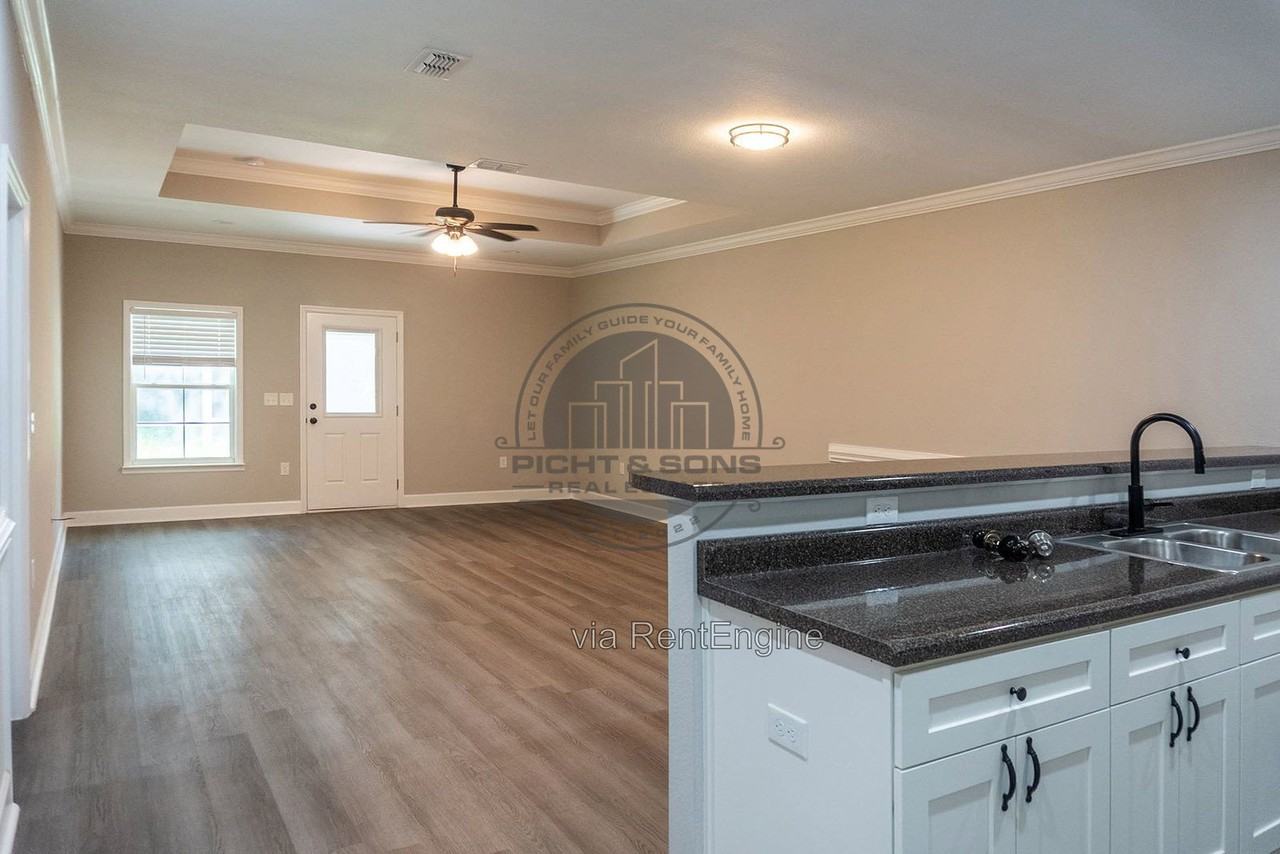 2917 Grady Rd #B - Photo 4 of 19