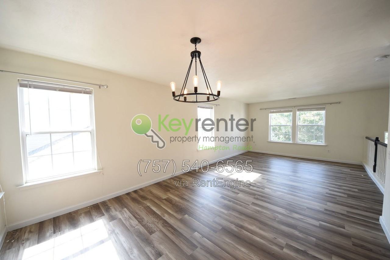 1109 Lady Ashley Dr - Photo 7 of 43