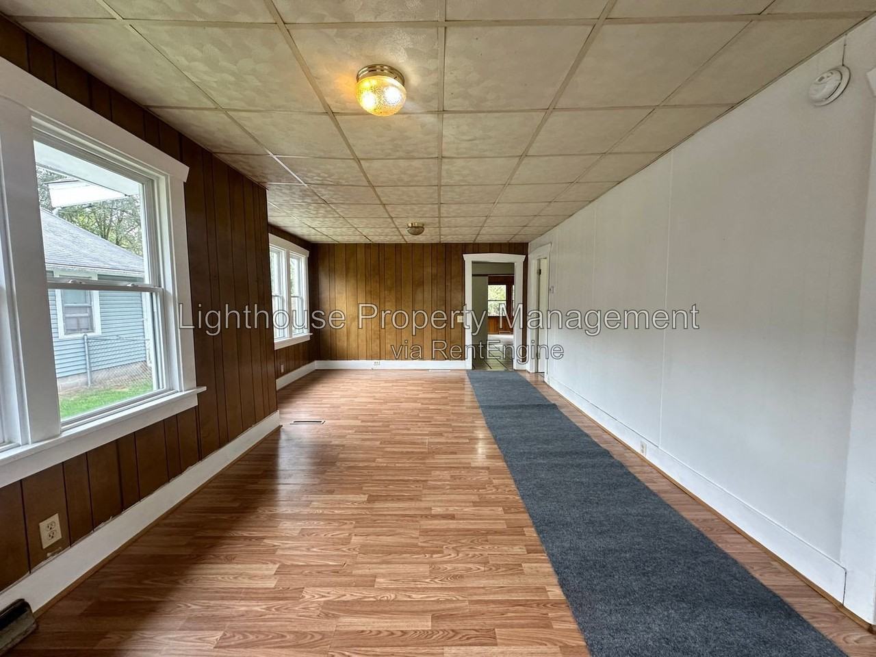 123 Harris Ave - Photo 3 of 13