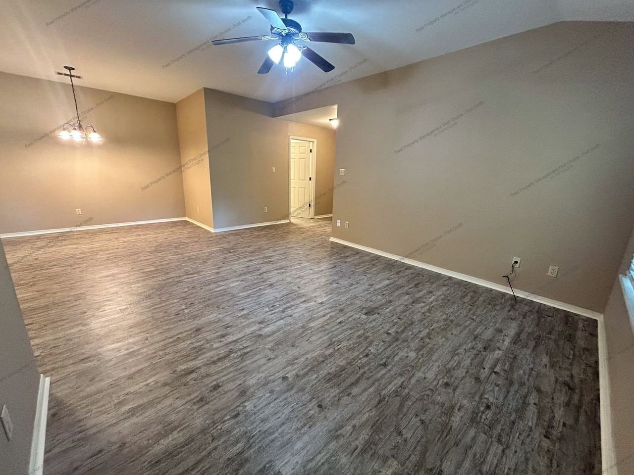 4806 Park Ave - Photo 5 of 31
