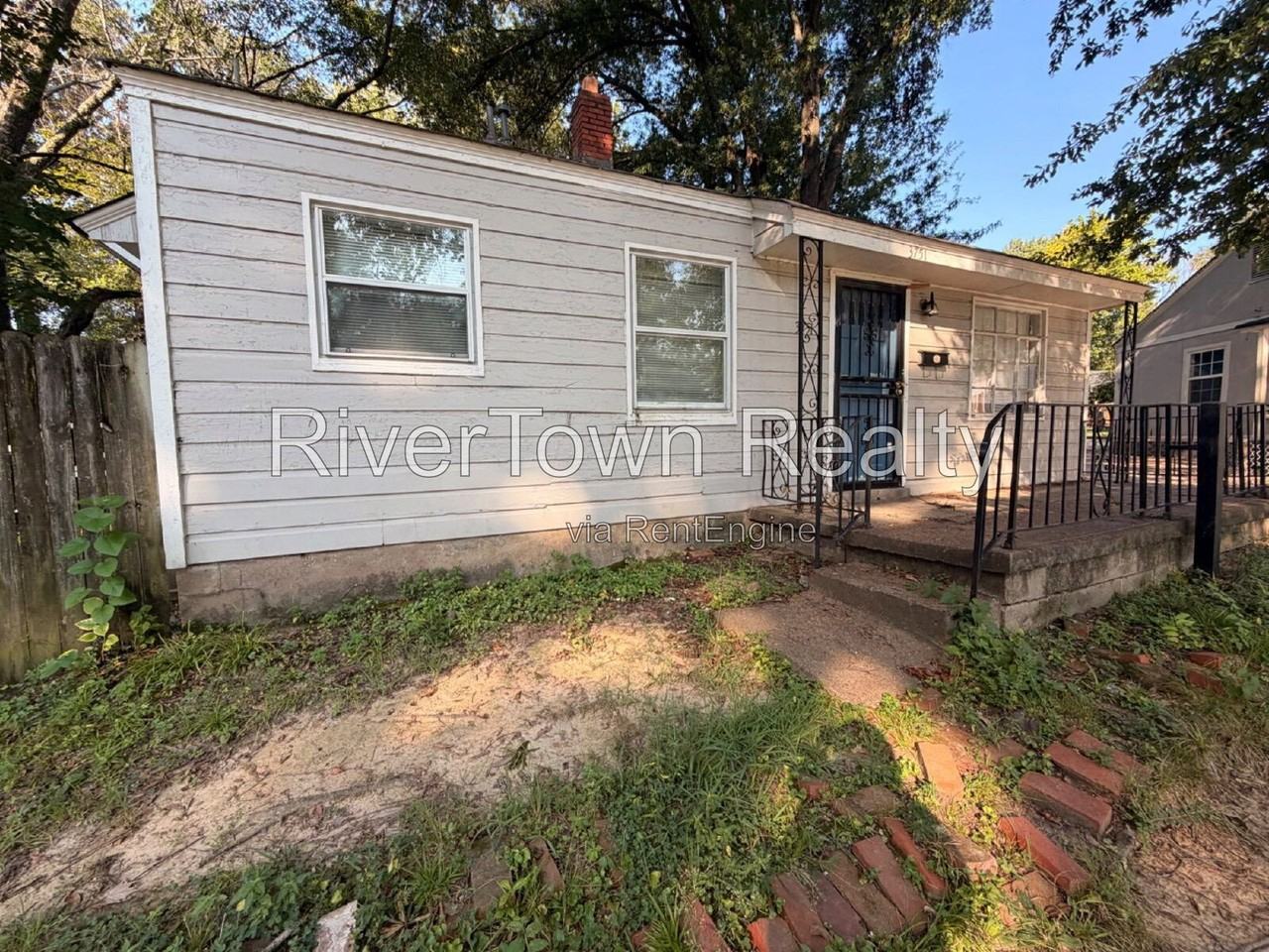 3751 Barron Cir S - Photo 2 of 8