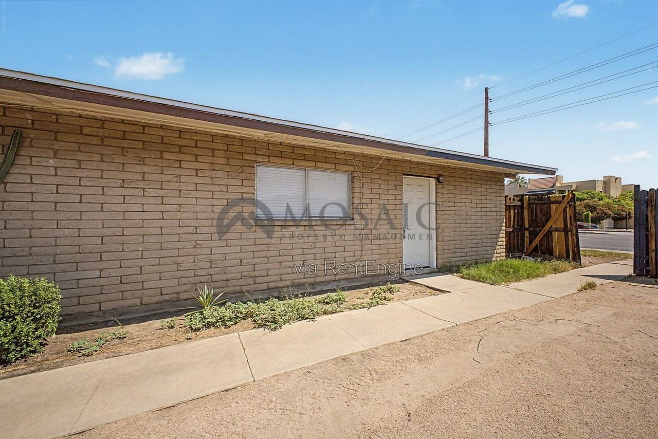 1204 S Mcclintock Dr #A - Photo 2 of 21