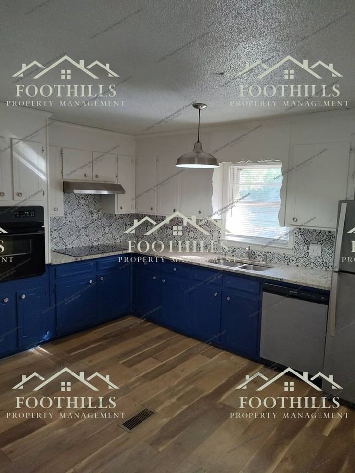 506 Auburn Ave - Photo 3 of 18