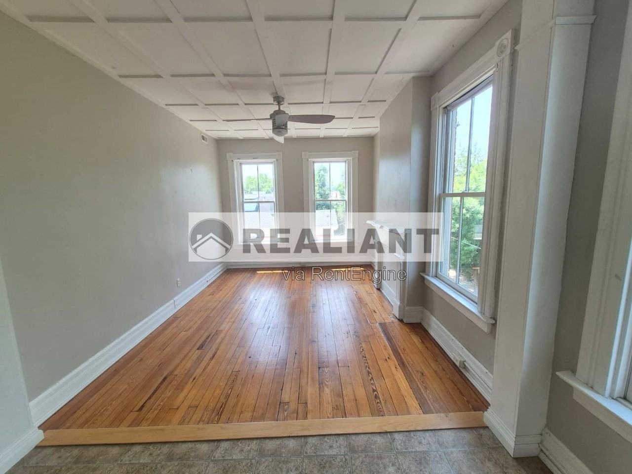 424 Emma St #301 - Photo 7 of 11