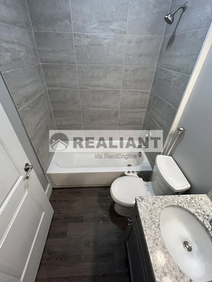 15 W 8th St #2 - Photo 5 of 6