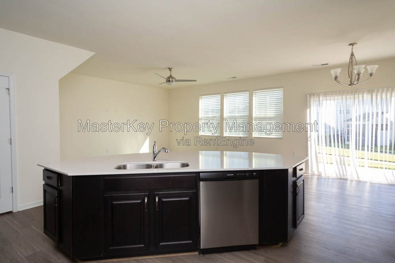 1413 Trilogy Blvd - Photo 3 of 21