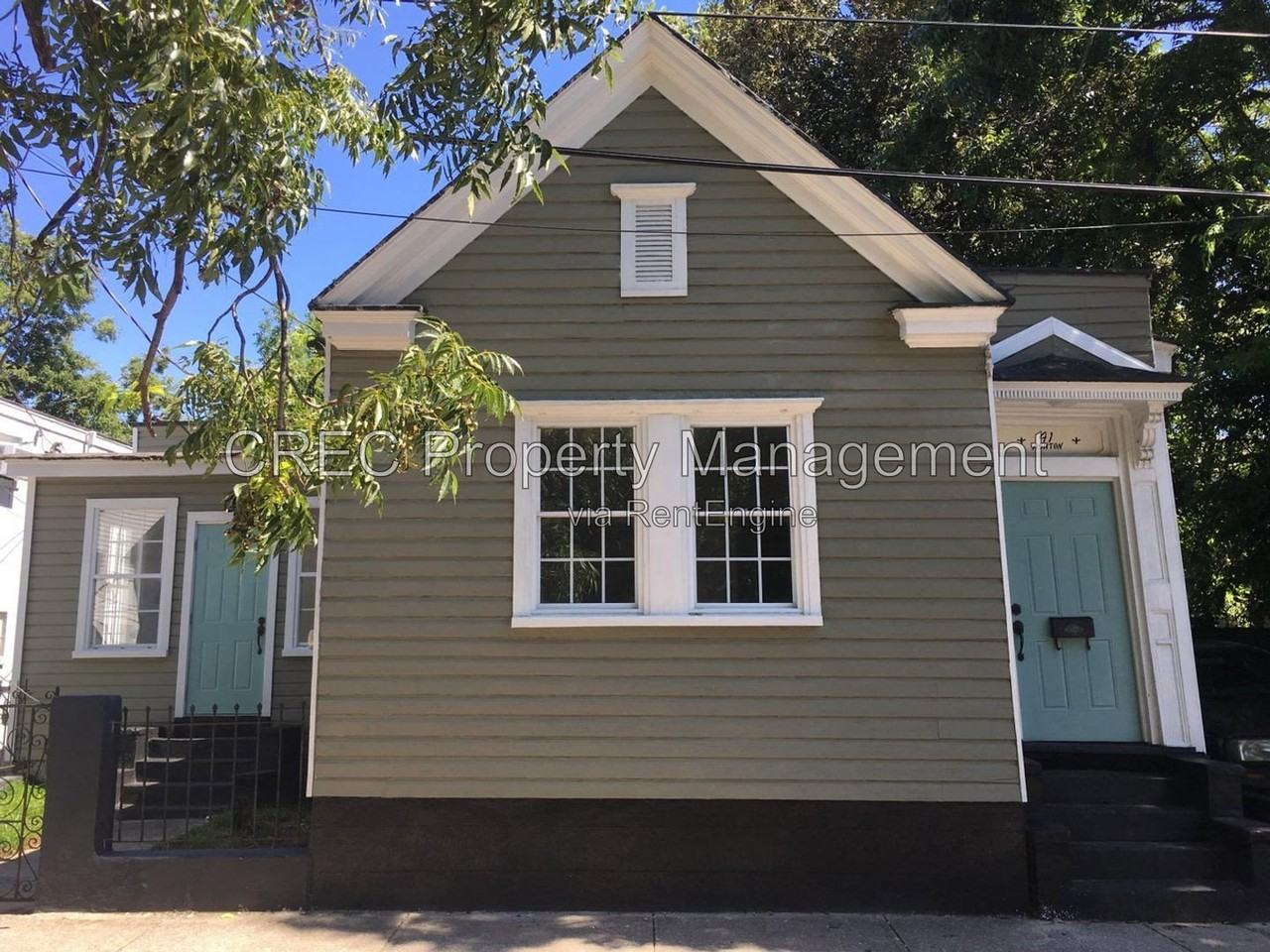 41 Ashton St