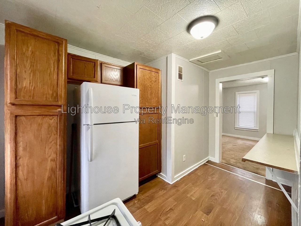1167 Pine St - Photo 7 of 11