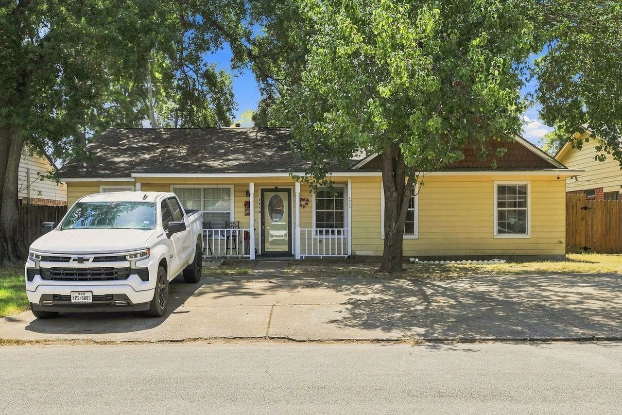 1712 Hazelwood St - Photo 3 of 25