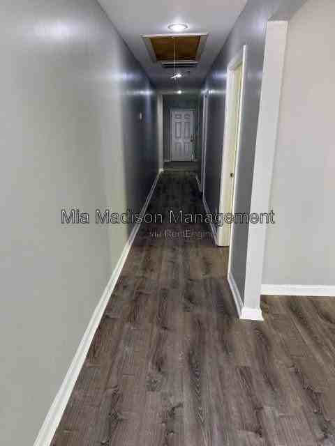 319 W 31st St - Photo 2 of 12
