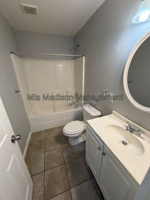 319 W 31st St - Photo 6 of 12