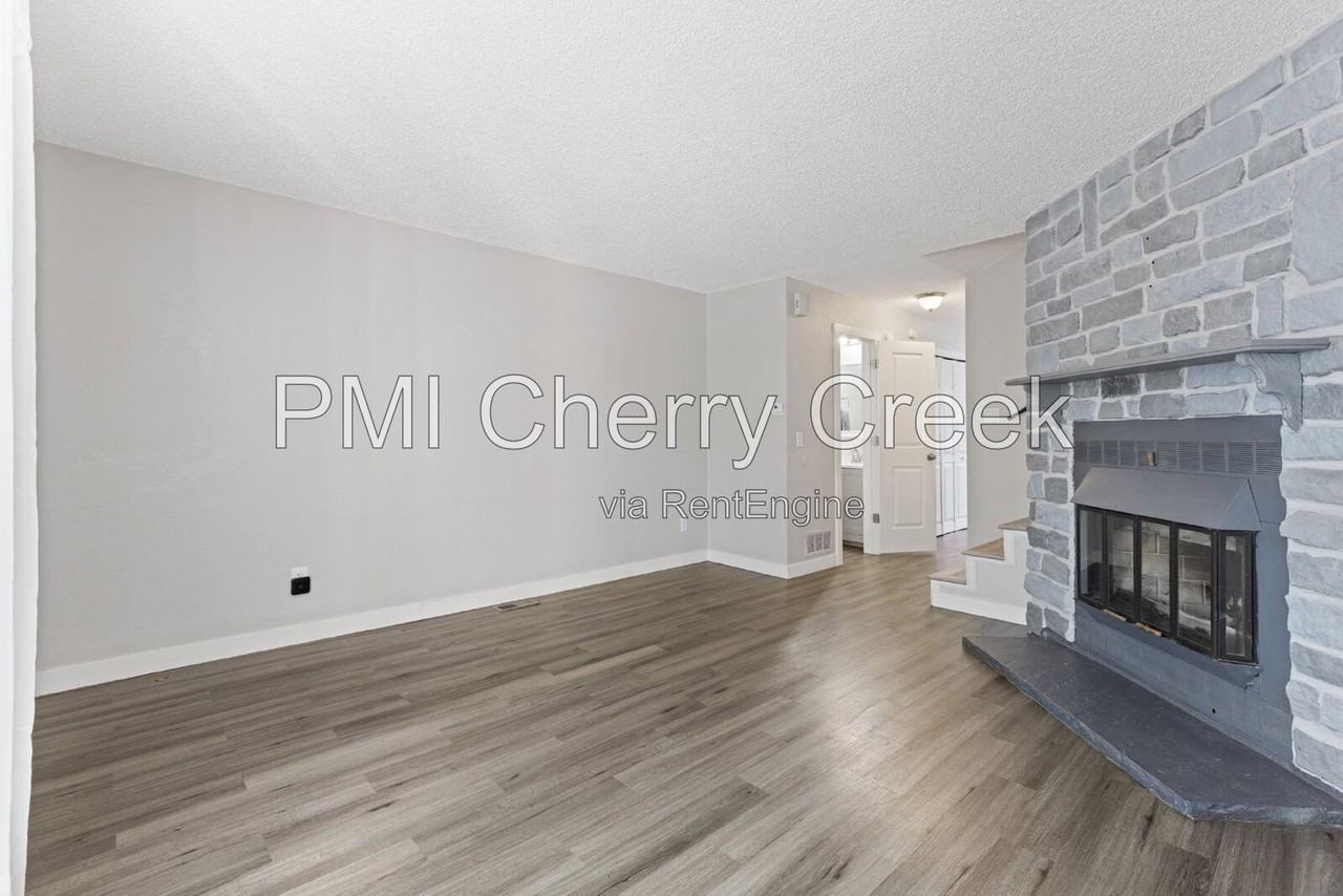 1223 S Idalia St - Photo 3 of 24
