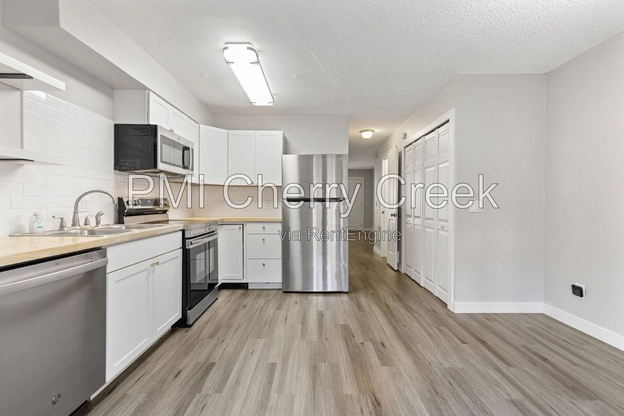 1223 S Idalia St - Photo 6 of 24