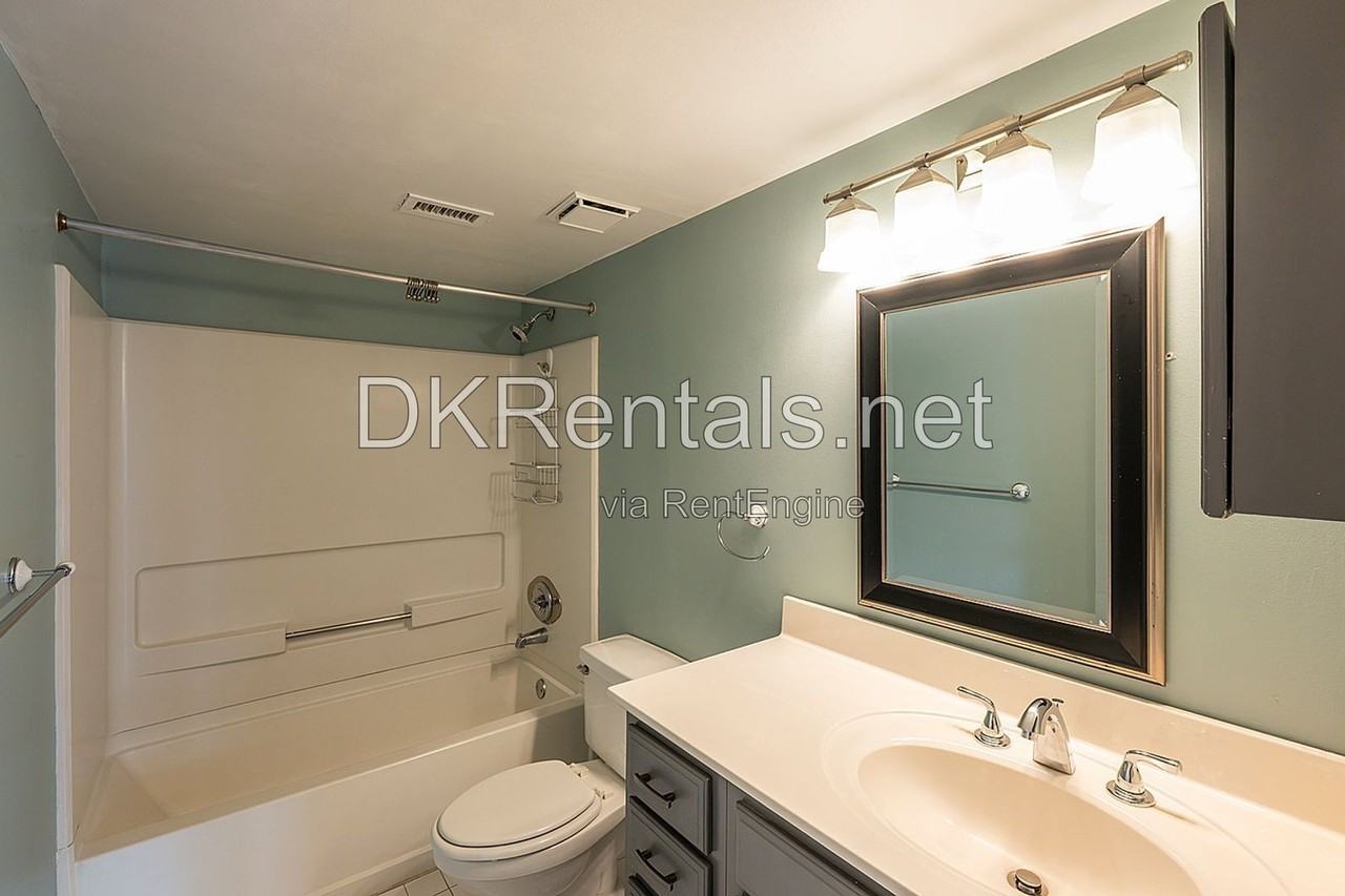 795 Hammond Dr Ne #307 - Photo 2 of 47