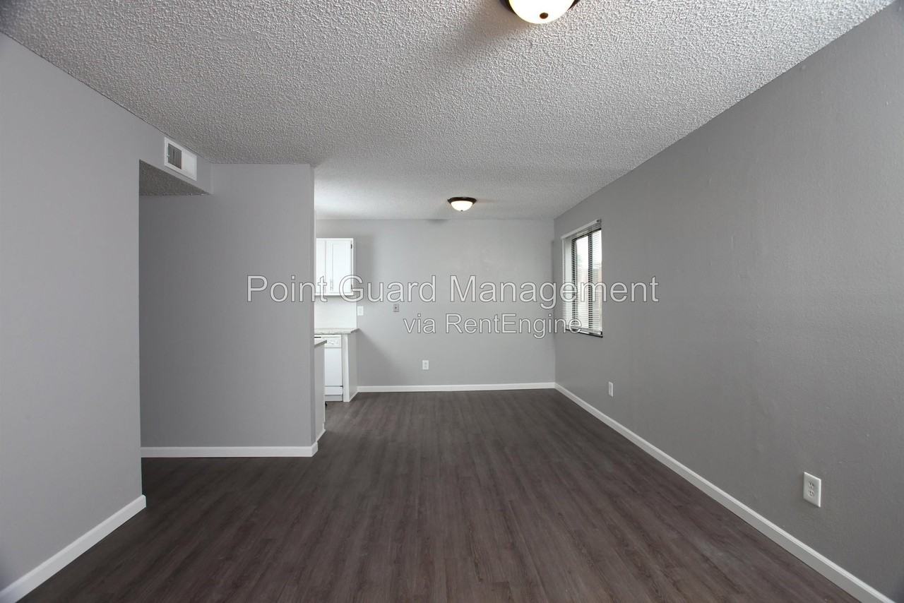 1717 N Vassar Ave #110 - Photo 3 of 16