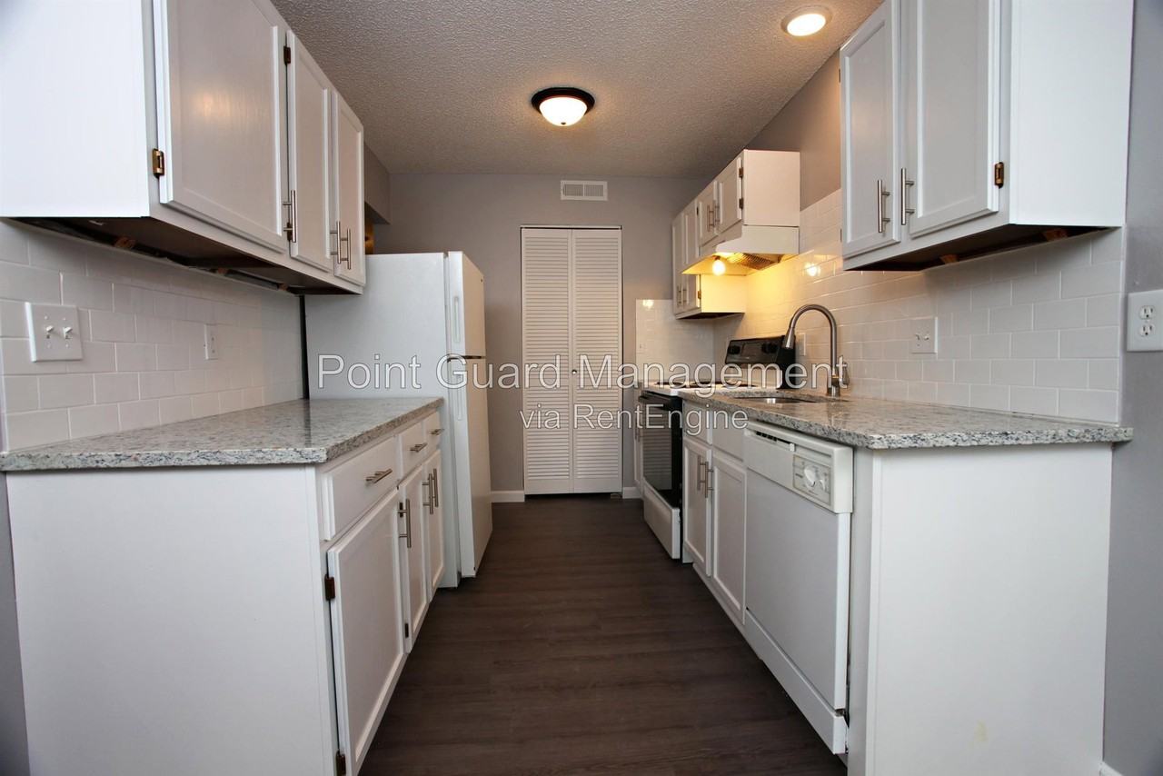 1717 N Vassar Ave #110 - Photo 4 of 16