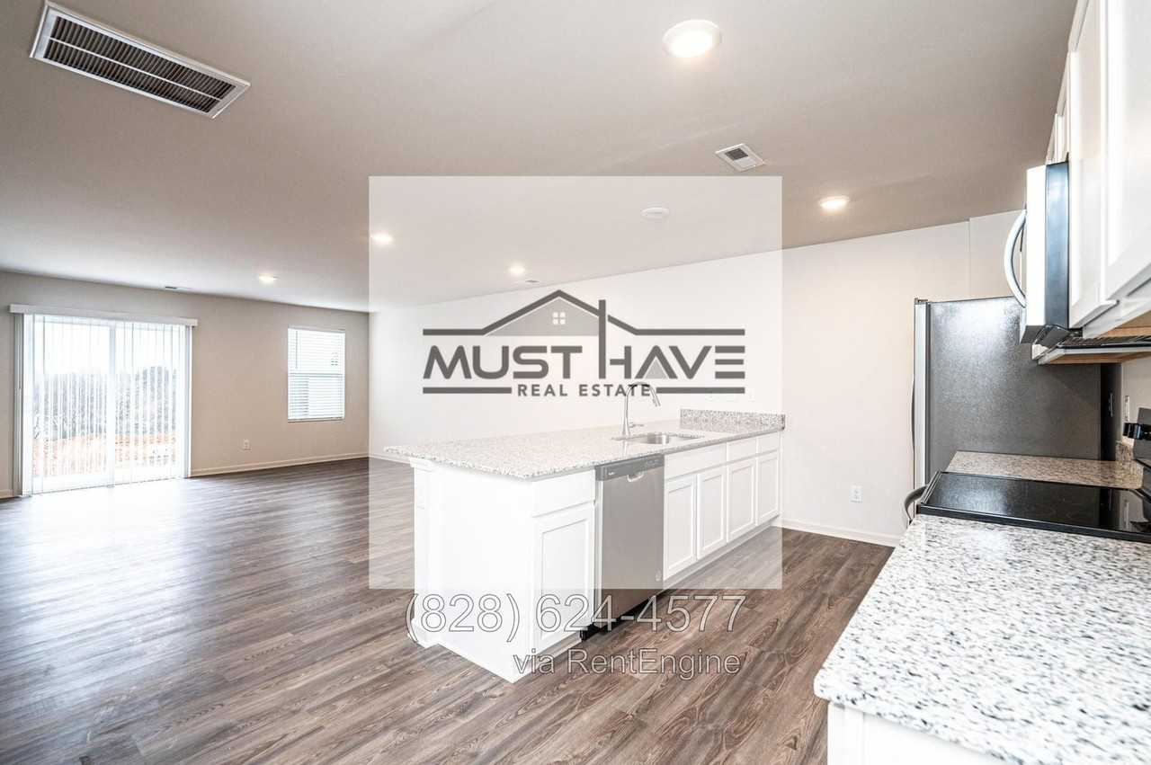 1942 Tranquility Cir #B - Photo 5 of 12